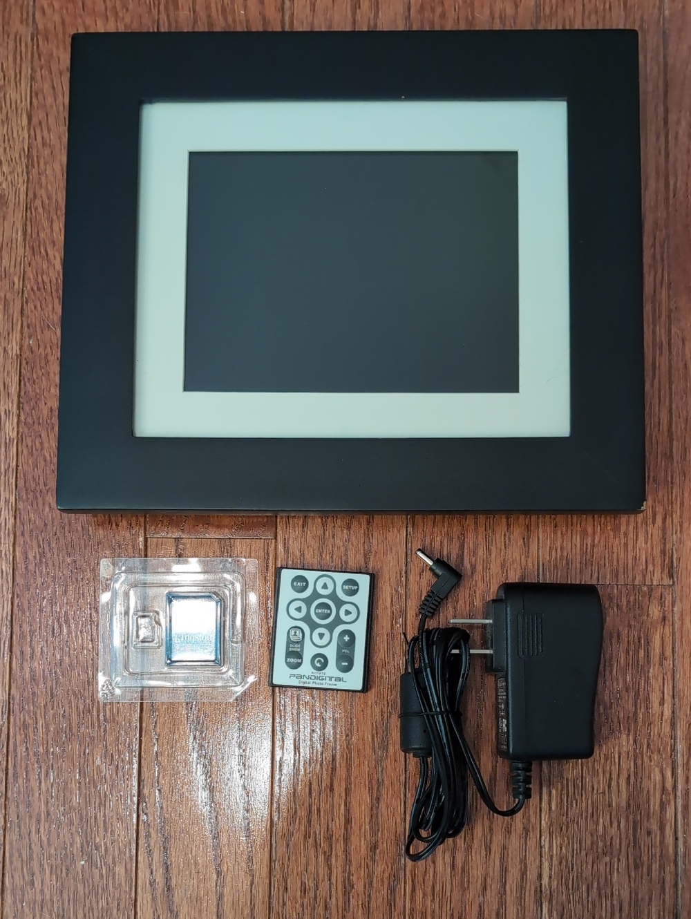 PanDigital Photo Picture Frame 6" LCD Screen Remote Memory Card Power Adapter
